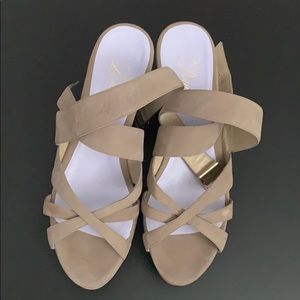 Delman Suede Clara Sandal